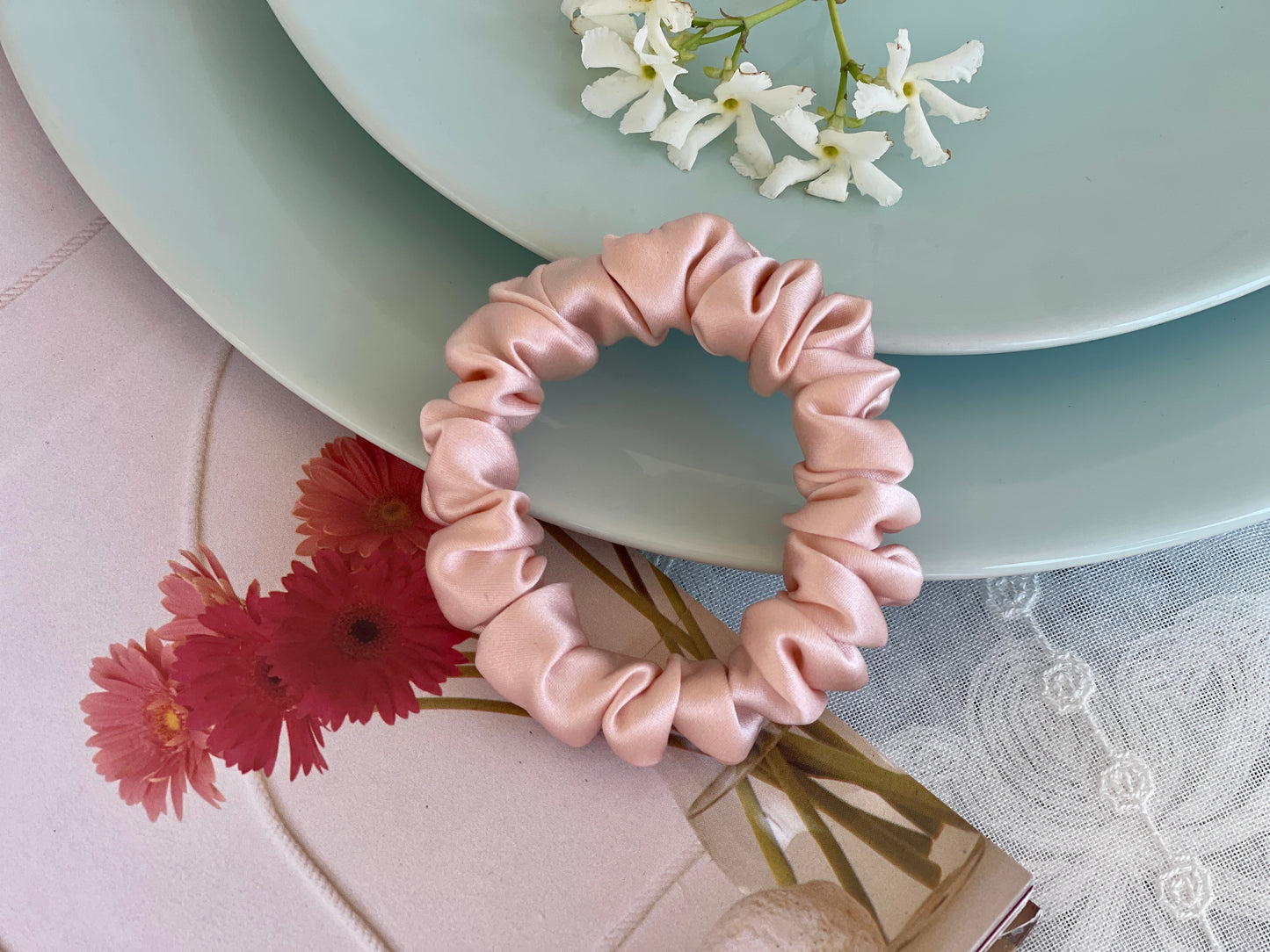 Pink Blush 30 Momme 6A Grade Pure Mulberry Silk Satin Scrunchies XL Oversized Jumbo Regular Skinny Thick Thin Mini Chic Hair Tie Romantic