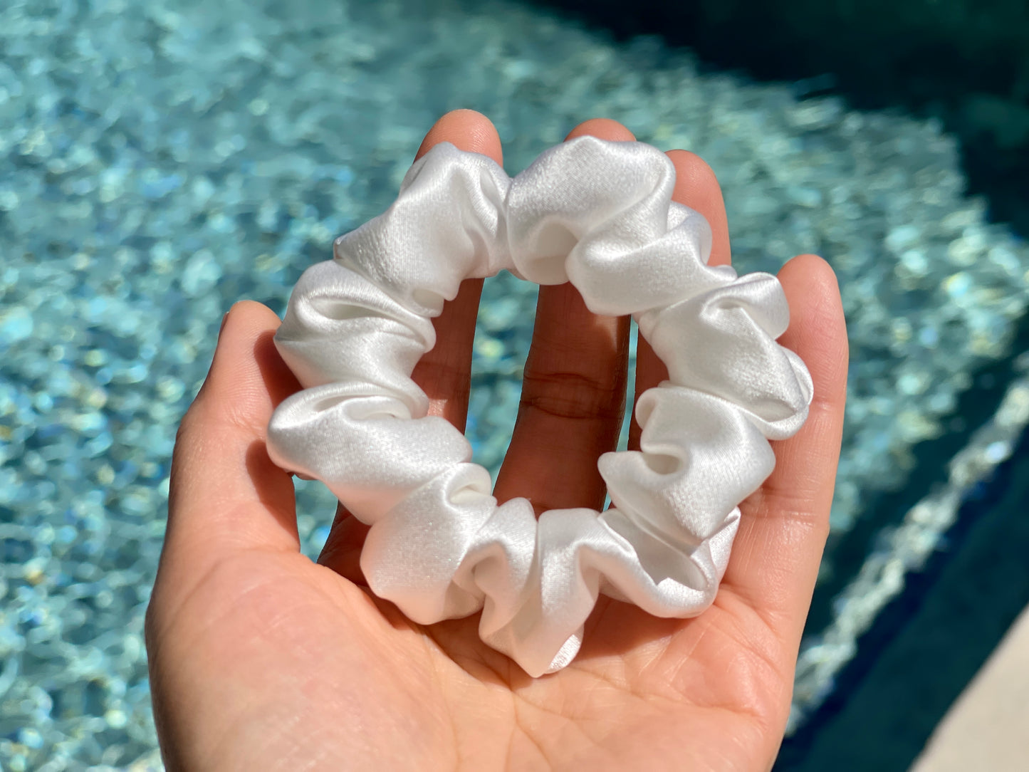 White Scrunchies 30 momme silk Hair Tie Soft Satin Elastic Hair Tie Scrunchies Oversized Scrunchies Jumbo Large Skinny Mini Bride Pure Silk