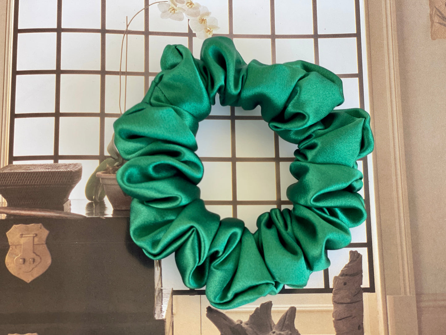 Forest Green Hair Tie 30 Momme 6A Grade 100% Pure Mulberry Silk Scrunchies Oversized Jumbo Regular Skinny Ultra Thin Mini Hair Scrunchy