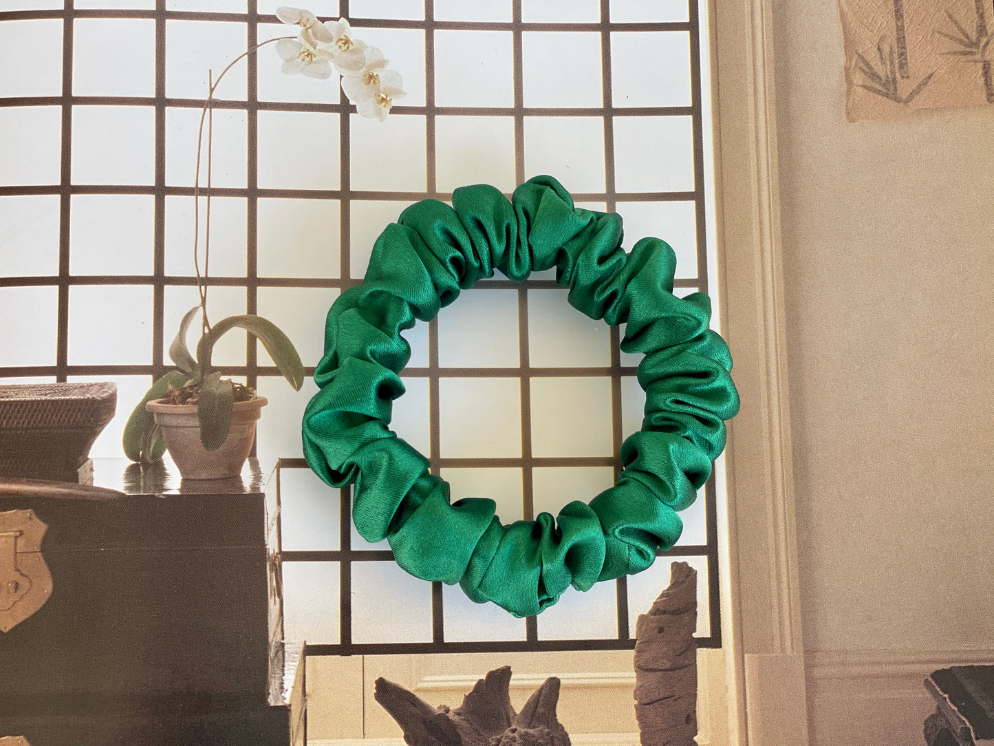 Forest Green Hair Tie 30 Momme 6A Grade 100% Pure Mulberry Silk Scrunchies Oversized Jumbo Regular Skinny Ultra Thin Mini Hair Scrunchy