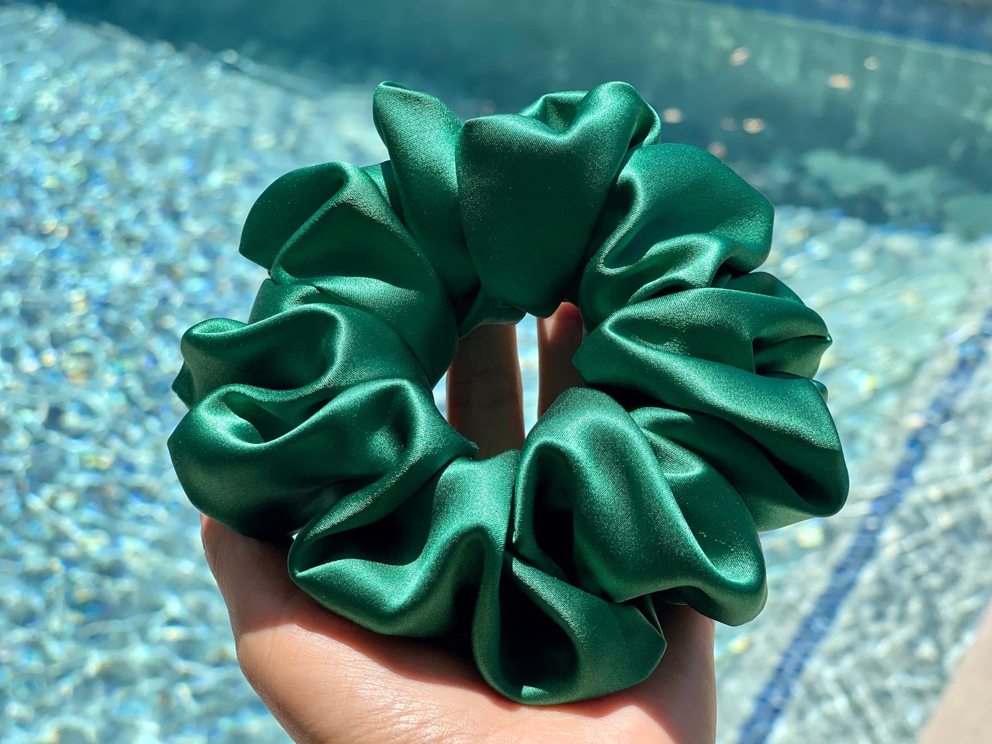 Forest Green Hair Tie 30 Momme 6A Grade 100% Pure Mulberry Silk Scrunchies Oversized Jumbo Regular Skinny Ultra Thin Mini Hair Scrunchy