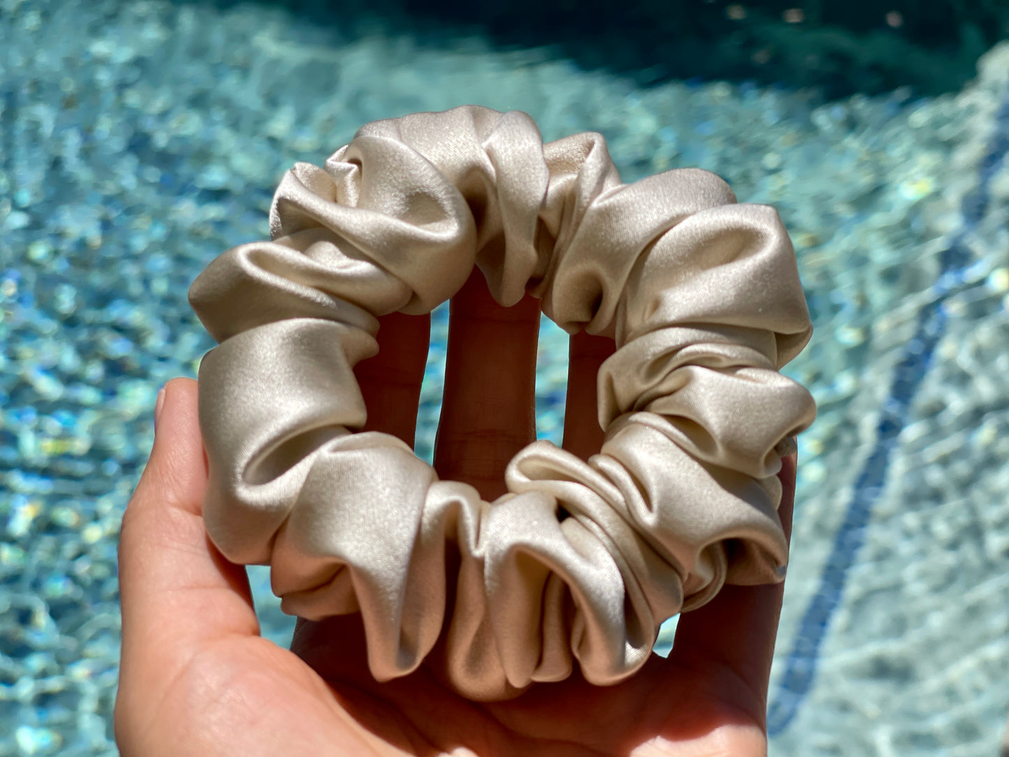 Bone White 30 Momme 6A Grade 100% Pure Mulberry Silk Satin Scrunchies XL Giant Jumbo Regular Skinny Ultra Thin Mini Hair Tie Gift For her