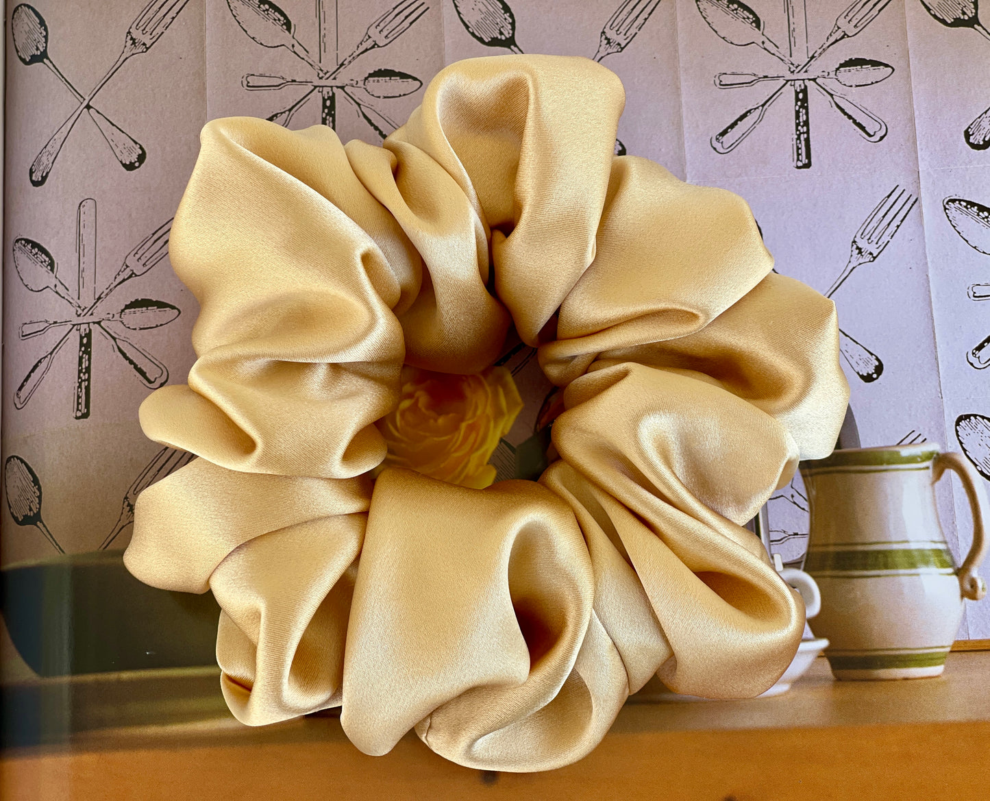 Champagne 30 Momme 6A Grade 100% Pure Mulberry Silk Satin Scrunchies XL Giant Jumbo Regular Skinny Ultra Thin Mini Hair Tie Gift For her