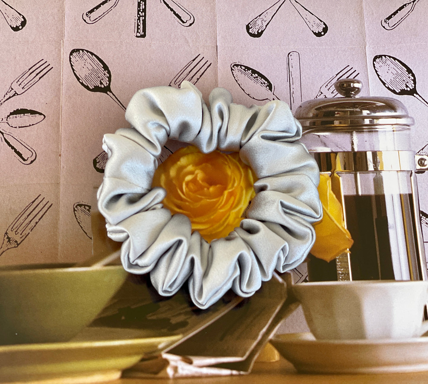 Silver 30 Momme 100% Pure Mulberry Silk Satin Scrunchies XL Oversized Giant Scrunchies WIDE ELASTIC Thin Regular Thick 90s fashion Hair Tie