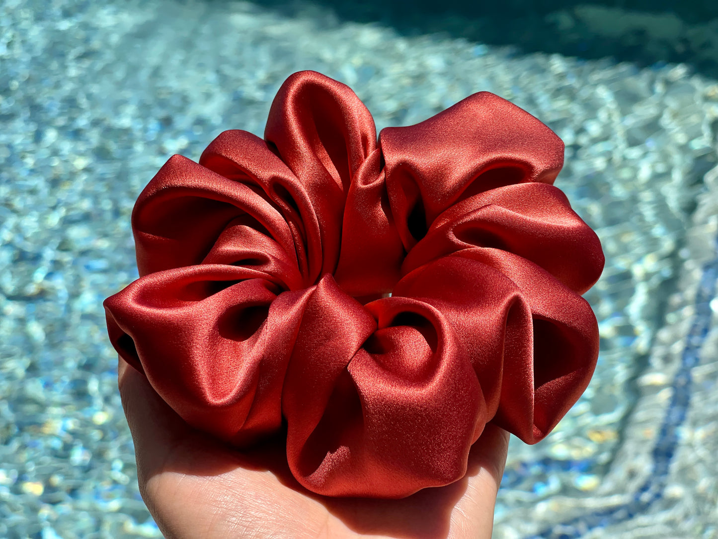 Rusty Red 30 Momme 100% Pure Mulberry Silk Satin Scrunchies XL Giant Jumbo Regular Skinny Ultra Thin Mini Hair Tie Scrunchies For Hair Tie
