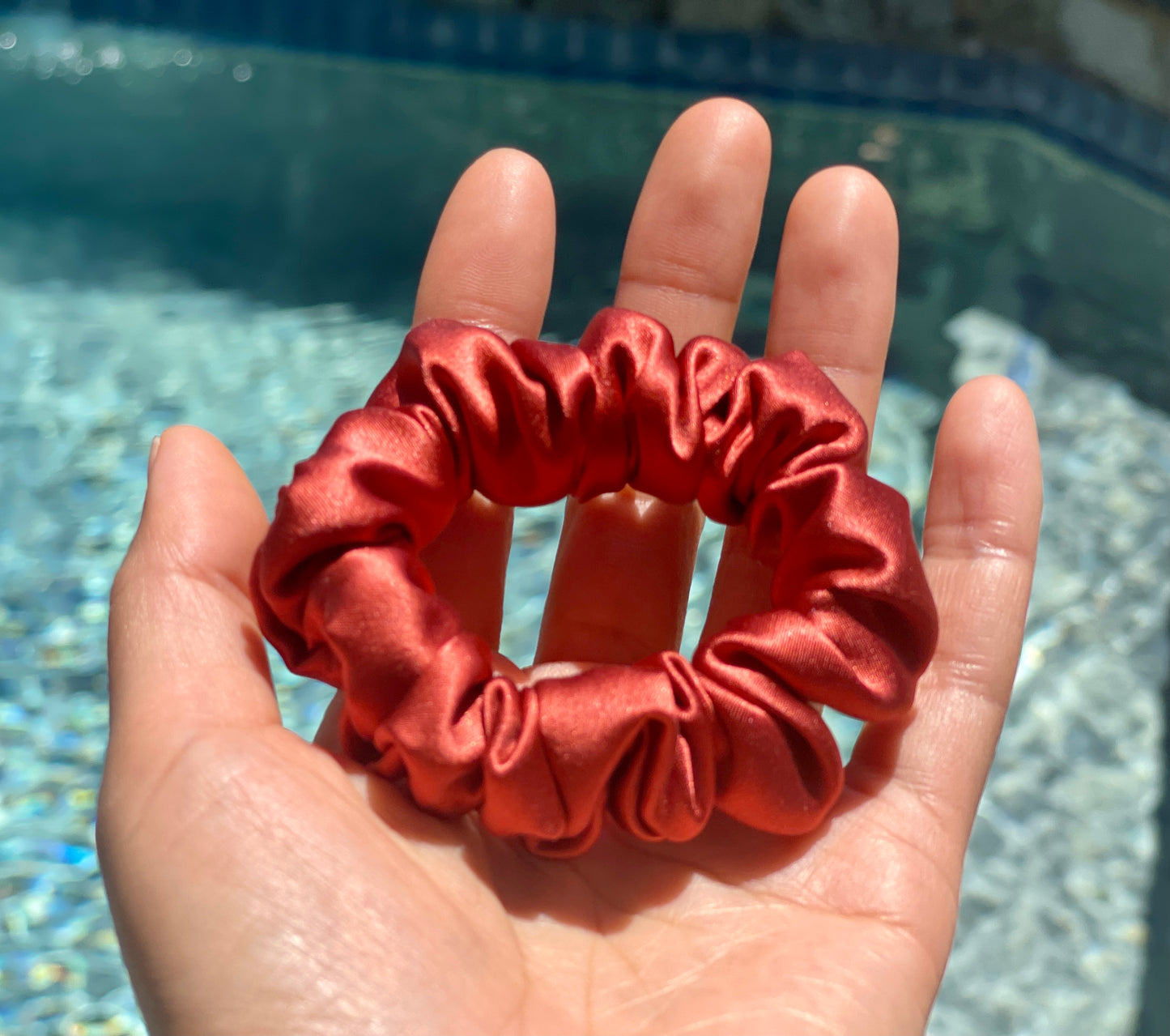 Rusty Red 30 Momme 100% Pure Mulberry Silk Satin Scrunchies XL Giant Jumbo Regular Skinny Ultra Thin Mini Hair Tie Scrunchies For Hair Tie