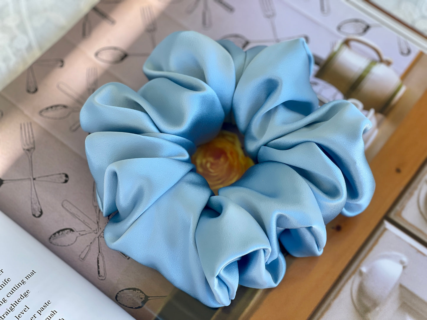 Sky Blue 30 Momme 100% Pure Mulberry Silk Satin Scrunchies XL Giant Jumbo Regular Skinny Ultra Thin Mini Hair Tie Gift For Wedding Hair Tie