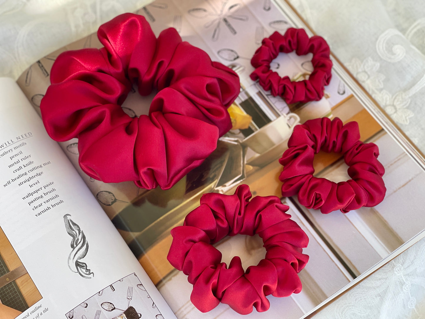 Wine Red Hair Tie 30 Momme 6A Grade 100% Pure Mulberry Silk Scrunchies Oversized Jumbo Regular Skinny Ultra Thin Mini Hair Scrunchy For Her