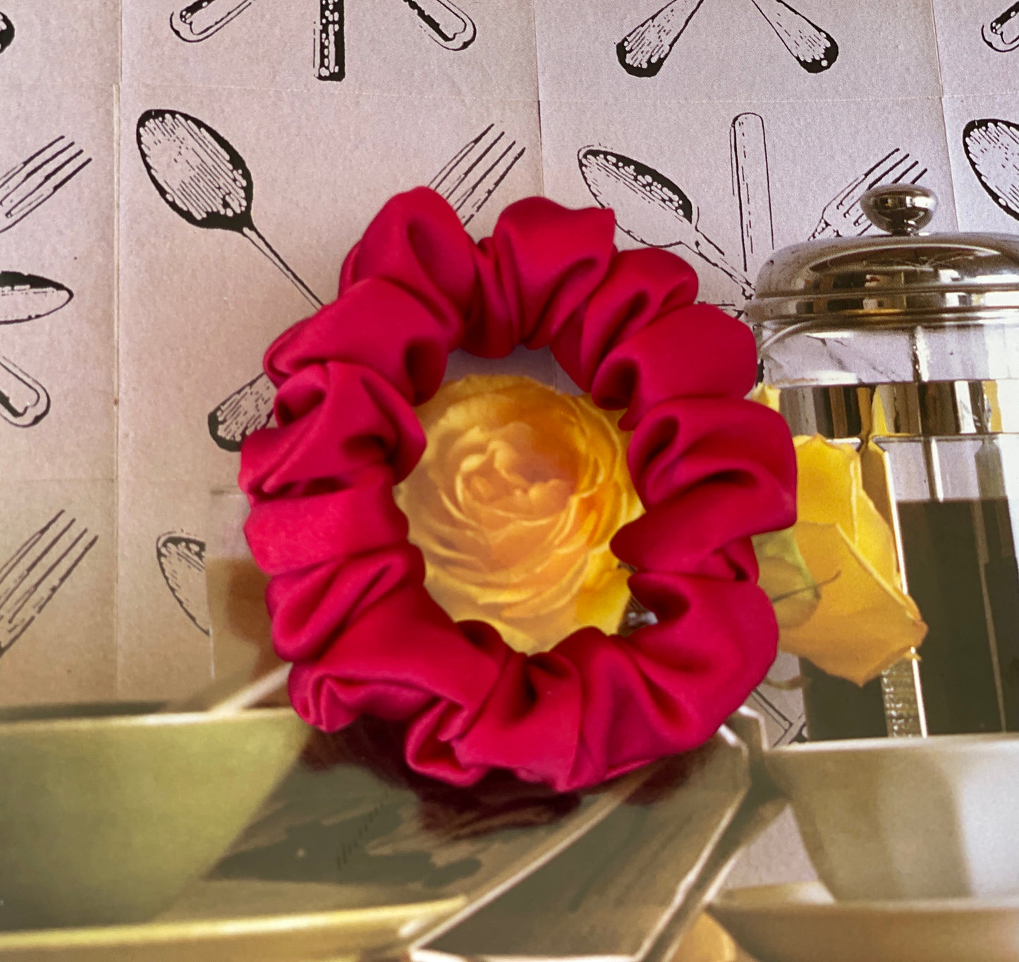 Wine Red Hair Tie 30 Momme 6A Grade 100% Pure Mulberry Silk Scrunchies Oversized Jumbo Regular Skinny Ultra Thin Mini Hair Scrunchy For Her