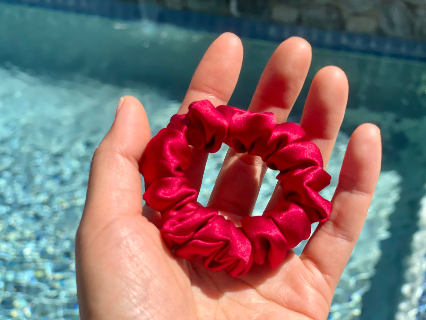 Wine Red Hair Tie 30 Momme 6A Grade 100% Pure Mulberry Silk Scrunchies Oversized Jumbo Regular Skinny Ultra Thin Mini Hair Scrunchy For Her