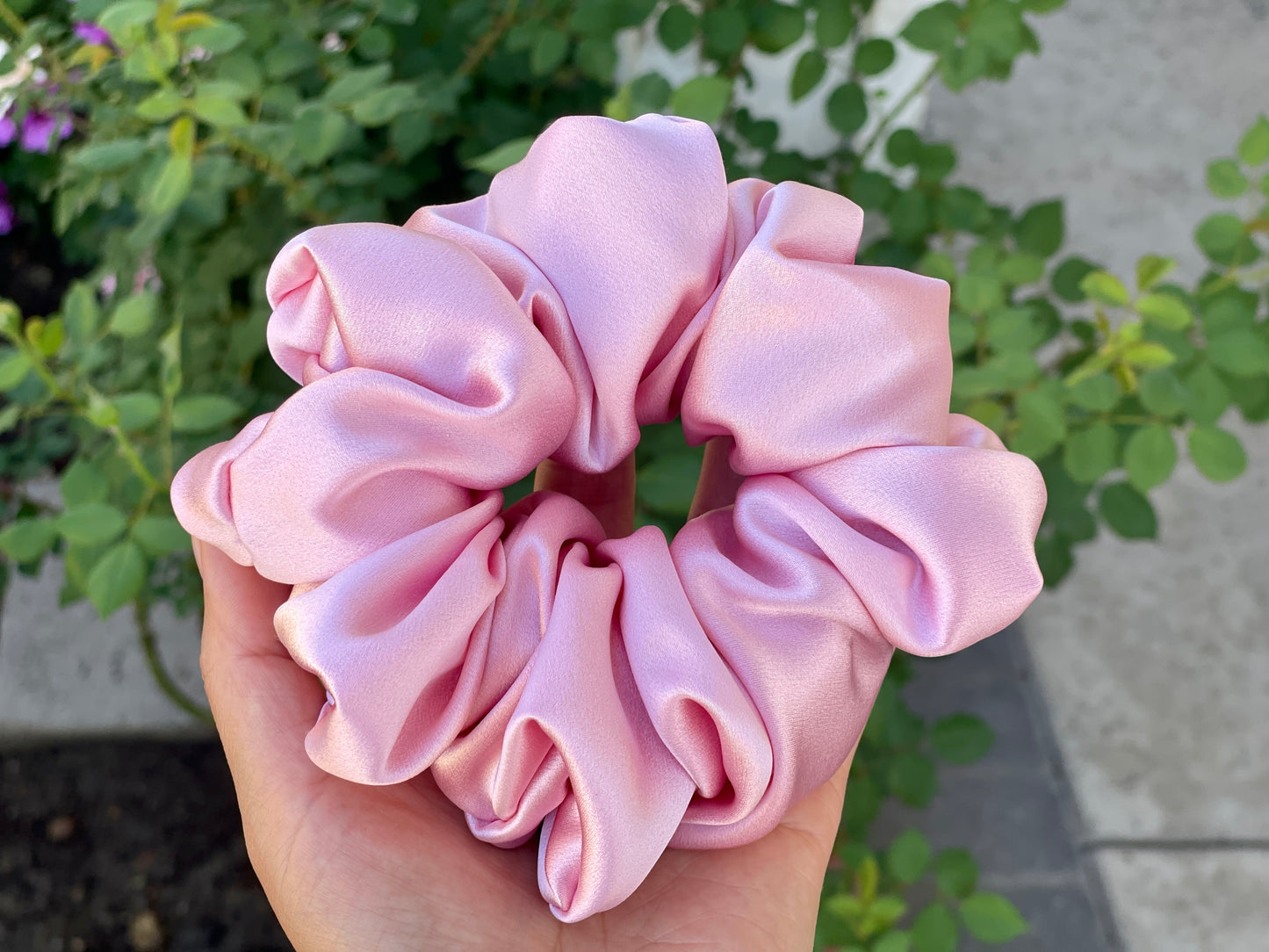 Light Pink Scrunchies 30 momme silk Hair Tie Soft Satin Elastic Hair Tie Scrunchies Oversized Scrunchies Jumbo Large Skinny Mini Pure Silk