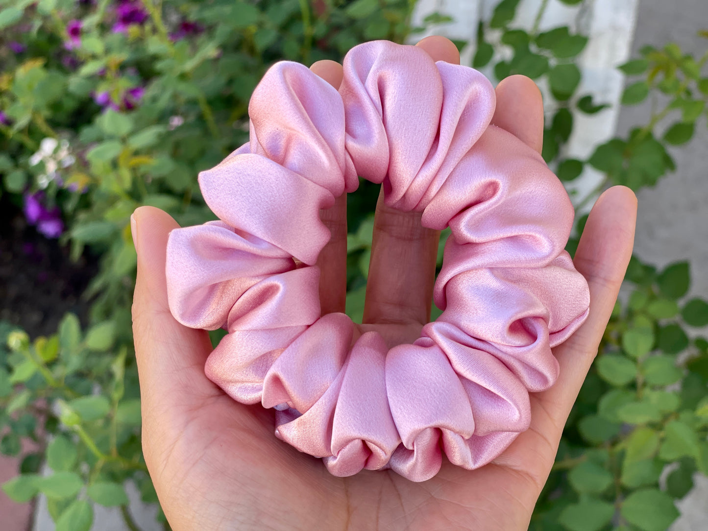 Light Pink Scrunchies 30 momme silk Hair Tie Soft Satin Elastic Hair Tie Scrunchies Oversized Scrunchies Jumbo Large Skinny Mini Pure Silk