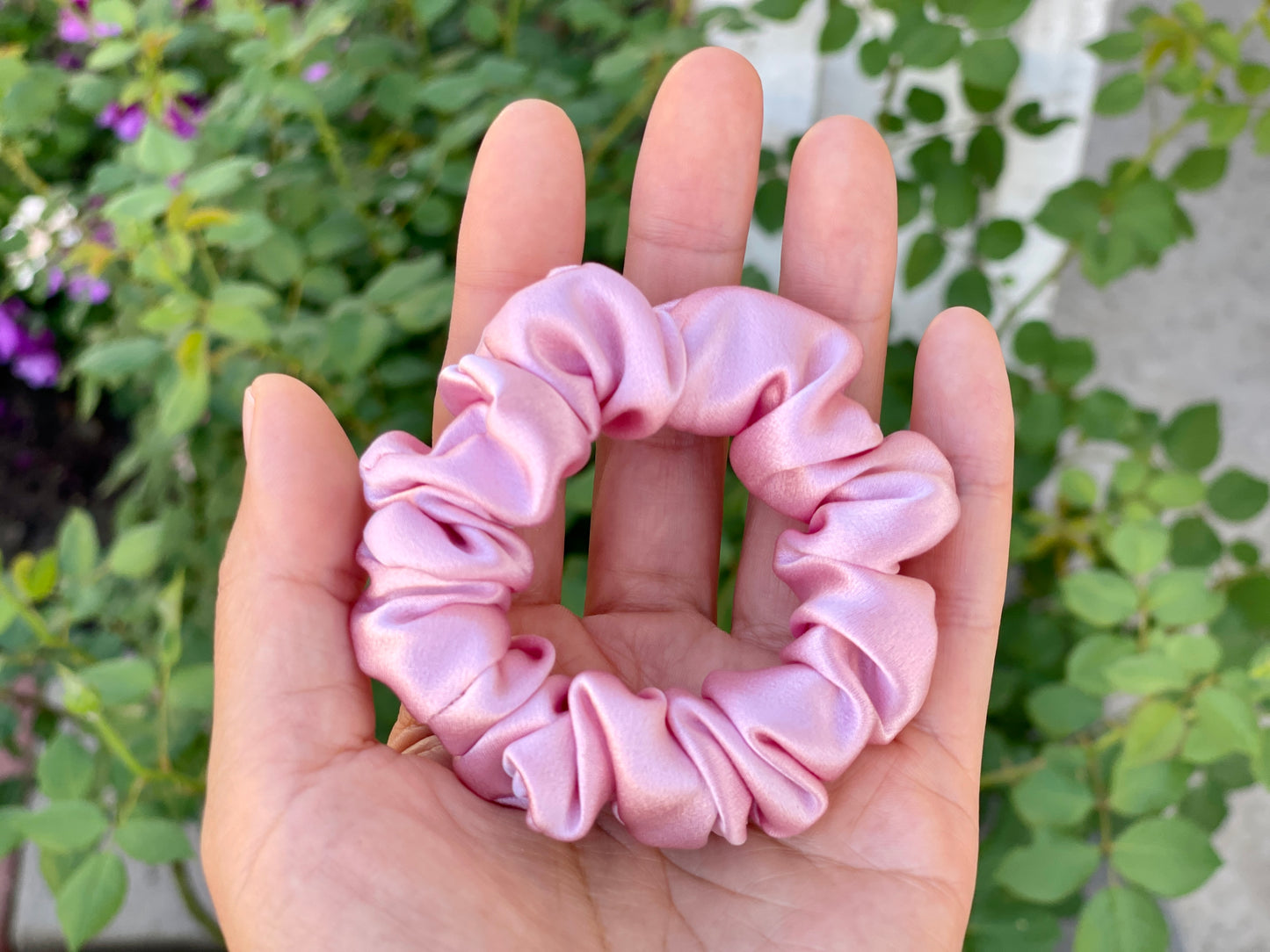 Light Pink Scrunchies 30 momme silk Hair Tie Soft Satin Elastic Hair Tie Scrunchies Oversized Scrunchies Jumbo Large Skinny Mini Pure Silk