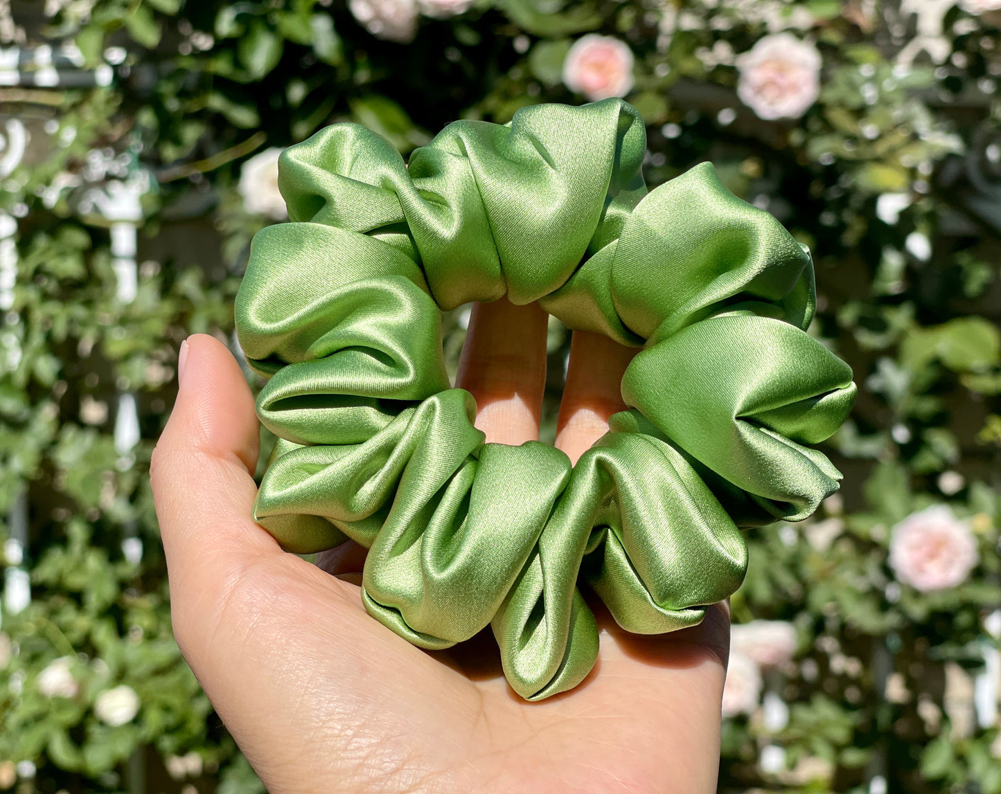 Moss Green 30 Momme 100% Pure Mulberry Silk Satin Scrunchies  XL Giant Jumbo Regular Skinny Ultra Thin Mini Hair Tie Gift For Wedding Gifts