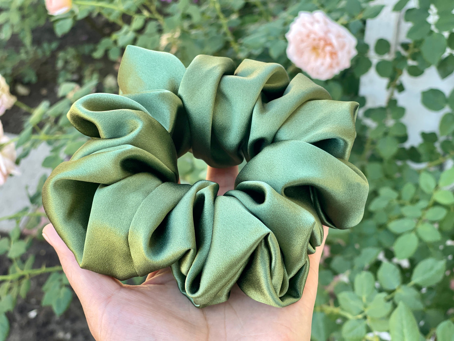 Dark Olive Green 30 Momme 100% Pure Mulberry Silk Satin Scrunchies XL Giant Jumbo Regular Skinny Ultra Thin Mini Hair Tie Gift For Wedding