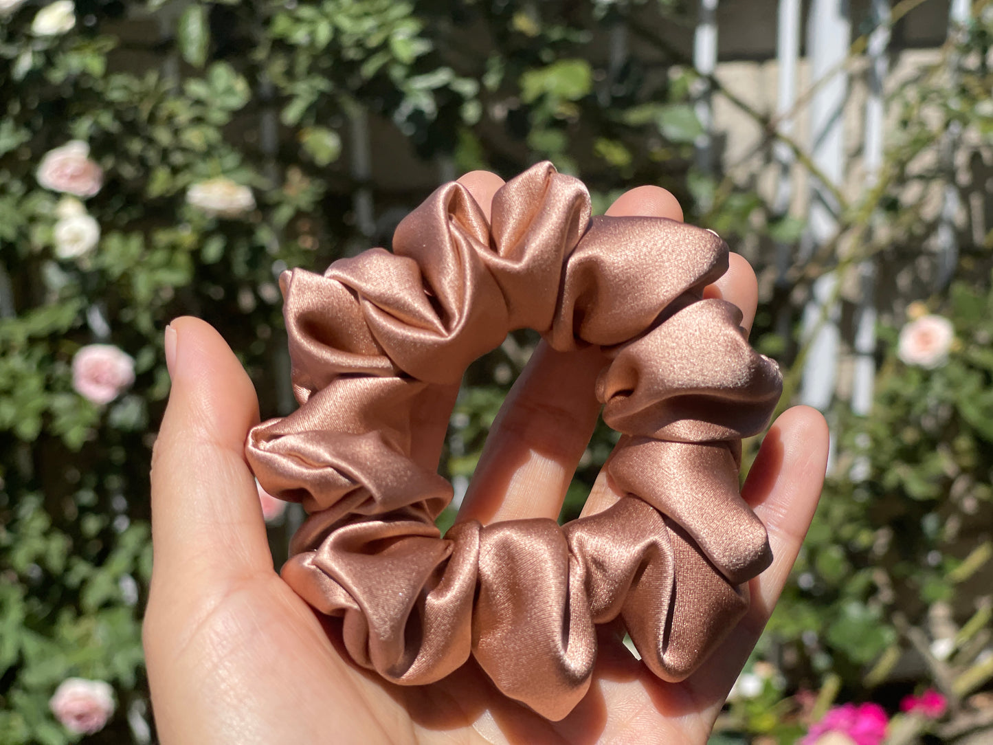 Latte 30 Momme 100% Pure Mulberry Silk Satin Scrunchies XL Giant Jumbo Regular Skinny Ultra Thin Mini Hair Scrunchies for bridesmaids