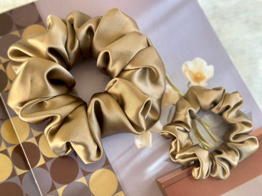 Camel Brown 30 Momme 100% Pure Mulberry Silk Satin Scrunchies Giant Jumbo Regular Skinny Ultra Thin Mini Hair Scrunchies for bridesmaids