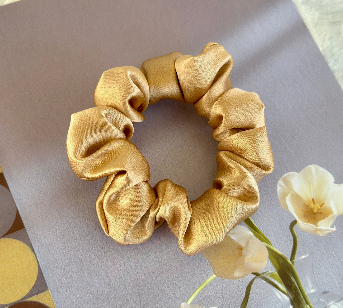 Blonde 30 Momme 100% Pure Mulberry Silk Satin Scrunchies Giant Jumbo Regular Skinny Ultra Thin Mini Hair Scrunchies for bridesmaids