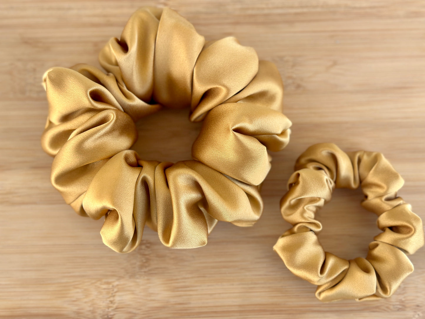 Ginger 30 Momme 100% Pure Mulberry Silk Satin Scrunchies Giant Jumbo Regular Skinny Ultra Thin Mini Hair Scrunchies for bridesmaids